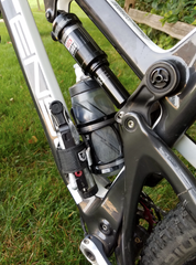 Wolf Tooth B-RAD Straps and Accessory Mount