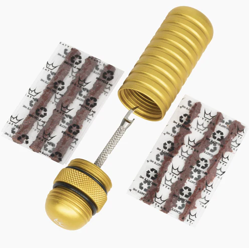 Peaty's Holeshot Tubeless Puncture Plugger Kit 